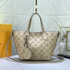 Louis Vuitton Shopping Bags